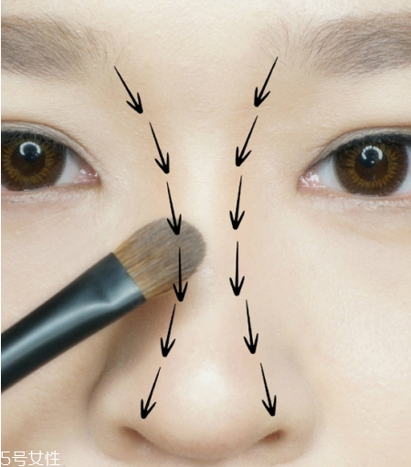 鼻影用什么畫(huà) 四種鼻影畫(huà)法打造小巧翹鼻 鼻影用什么畫(huà) 四種鼻影畫(huà)法打造小巧翹鼻