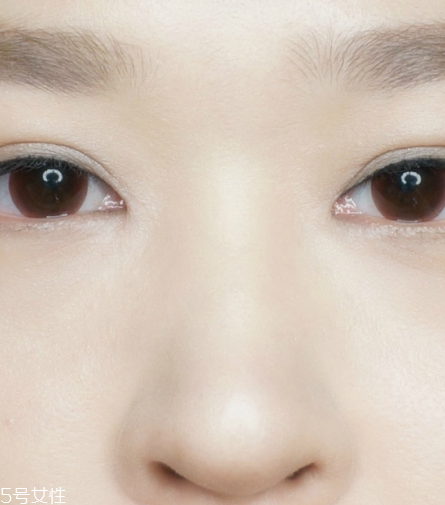 鼻影用什么畫(huà) 四種鼻影畫(huà)法打造小巧翹鼻 鼻影用什么畫(huà) 四種鼻影畫(huà)法打造小巧翹鼻