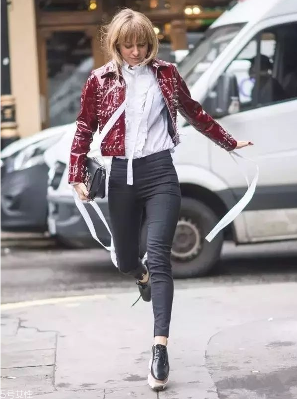 皮衣怎么選 皮衣款式選的好才夠時髦 皮衣怎么選 皮衣款式選的好才夠時髦