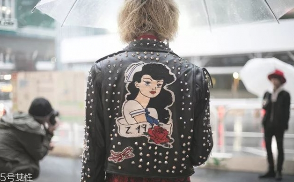 皮衣怎么選 皮衣款式選的好才夠時髦 皮衣怎么選 皮衣款式選的好才夠時髦