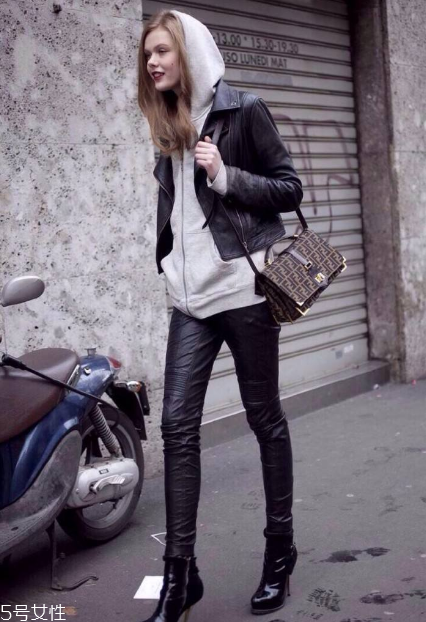 女生機(jī)車皮衣怎么搭配 機(jī)車皮衣搭配女 女生機(jī)車皮衣怎么搭配 機(jī)車皮衣搭配女