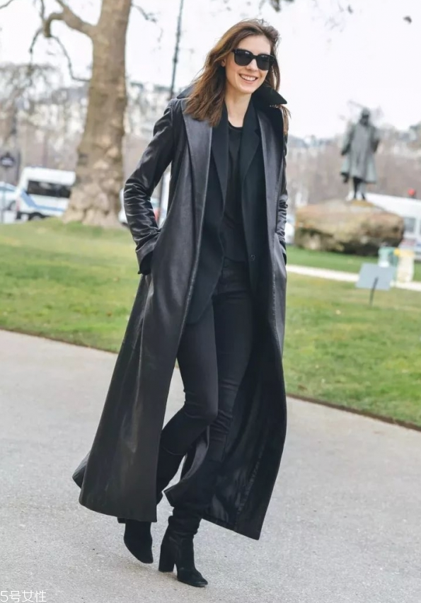 秋冬女生短靴配什么褲子 好看又實用的短靴推薦 秋冬女生短靴配什么褲子 好看又實用的短靴推薦