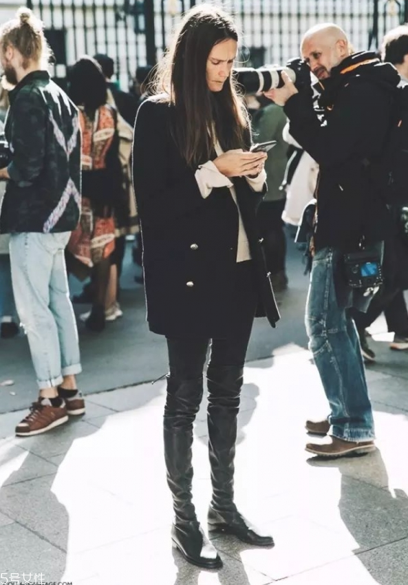 秋冬女生短靴配什么褲子 好看又實用的短靴推薦 秋冬女生短靴配什么褲子 好看又實用的短靴推薦