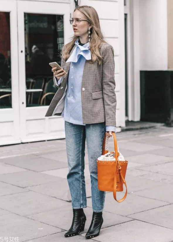 秋冬女生短靴配什么褲子 好看又實用的短靴推薦 秋冬女生短靴配什么褲子 好看又實用的短靴推薦