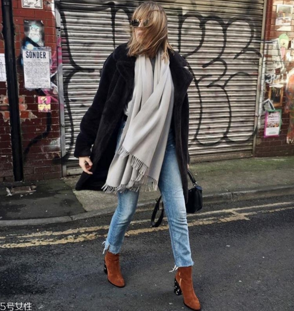 秋冬女生短靴配什么褲子 好看又實用的短靴推薦 秋冬女生短靴配什么褲子 好看又實用的短靴推薦