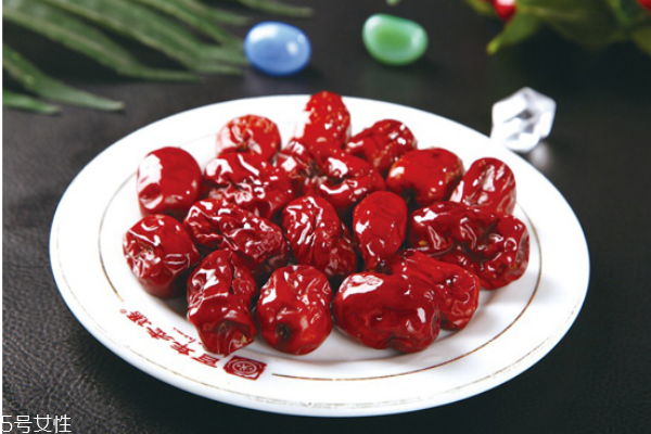 冬棗是熱性還是涼性 冬棗和紅棗的區(qū)別 冬棗是熱性還是涼性 冬棗和紅棗的區(qū)別