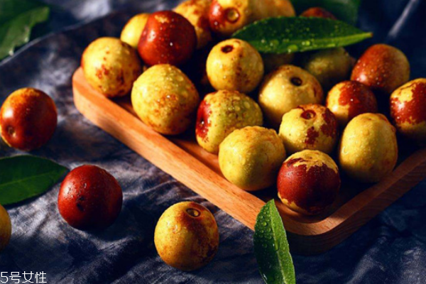 冬棗吃多了會(huì)怎樣 冬棗吃多了有這些壞處 冬棗吃多了會(huì)怎樣 冬棗吃多了有這些壞處