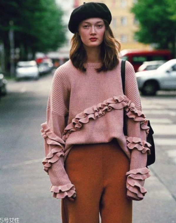 女生秋冬穿什么顏色衣服好看 2018年秋冬十大流行色