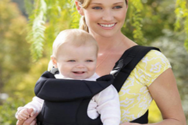 新媽必學：嬰兒背帶怎么正確使用