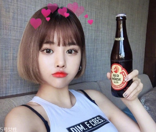 短發(fā)燙染什么樣的造型好看 不燙不染的女生短發(fā)發(fā)型 短發(fā)燙染什么樣的造型好看 不燙不染的女生短發(fā)發(fā)型