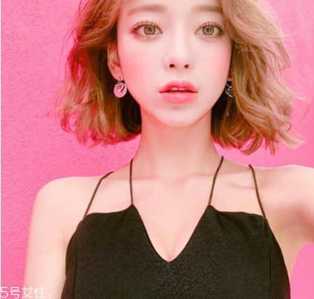 冬天適合弄什么發(fā)型 個性染發(fā)圖片 冬天適合弄什么發(fā)型 個性染發(fā)圖片