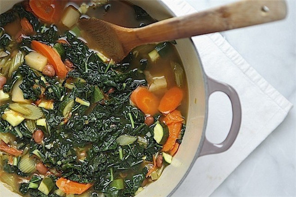 喝什么湯減肥又有營養(yǎng) 燃燒脂肪排毒湯推薦 喝什么湯減肥又有營養(yǎng) 燃燒脂肪排毒湯推薦