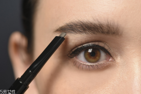 怎么畫眉毛看起來不臟 自然清透的眉形畫法 怎么畫眉毛看起來不臟 自然清透的眉形畫法