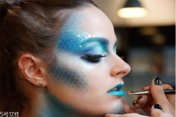 萬(wàn)圣節(jié)妝容有哪些 萬(wàn)圣節(jié)簡(jiǎn)單妝容 萬(wàn)圣節(jié)妝容有哪些 萬(wàn)圣節(jié)簡(jiǎn)單妝容