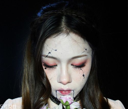 萬(wàn)圣節(jié)妝容有哪些 萬(wàn)圣節(jié)簡(jiǎn)單妝容 萬(wàn)圣節(jié)妝容有哪些 萬(wàn)圣節(jié)簡(jiǎn)單妝容