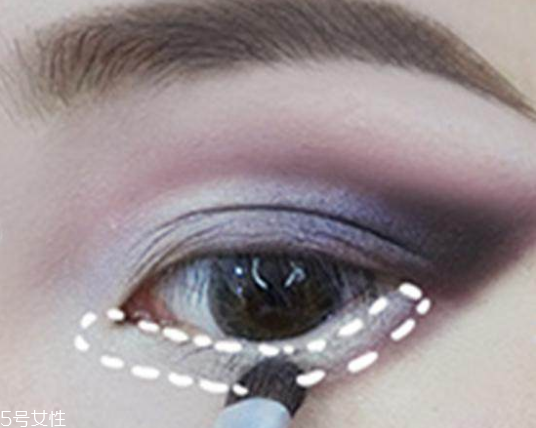 萬(wàn)圣節(jié)妝容有哪些 萬(wàn)圣節(jié)簡(jiǎn)單妝容 萬(wàn)圣節(jié)妝容有哪些 萬(wàn)圣節(jié)簡(jiǎn)單妝容