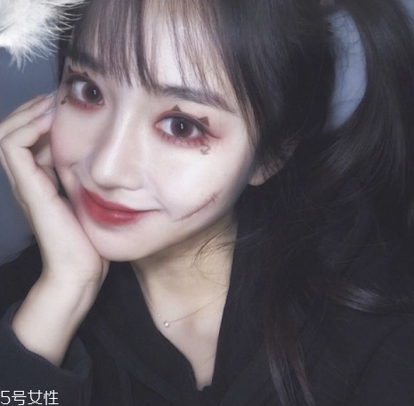 萬(wàn)圣節(jié)妝容有哪些 萬(wàn)圣節(jié)簡(jiǎn)單妝容 萬(wàn)圣節(jié)妝容有哪些 萬(wàn)圣節(jié)簡(jiǎn)單妝容