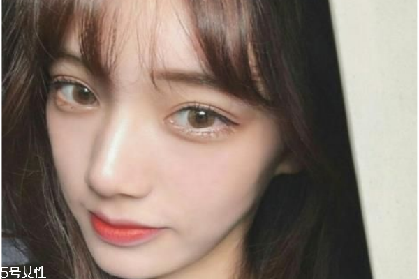 不夾睫毛怎么涂睫毛膏 夾睫毛和睫毛膏的順序 不夾睫毛怎么涂睫毛膏 夾睫毛和睫毛膏的順序