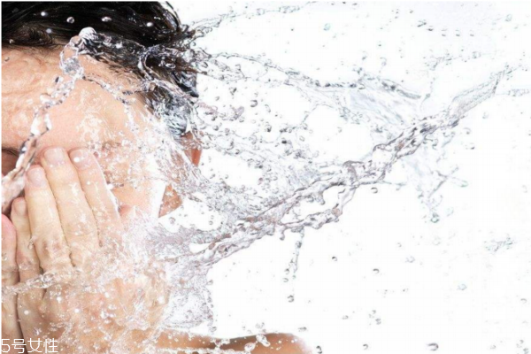 植美村洗面奶有泡沫么 它的優(yōu)缺點有哪些 植美村洗面奶有泡沫么 它的優(yōu)缺點有哪些