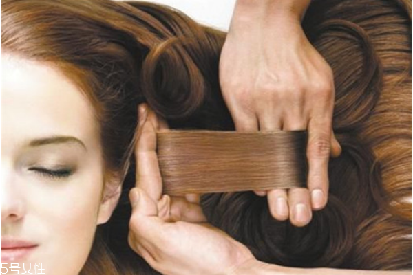 燙發(fā)染發(fā)后怎么護(hù)理 選拉直好還是洗直好 燙發(fā)染發(fā)后怎么護(hù)理 選拉直好還是洗直好