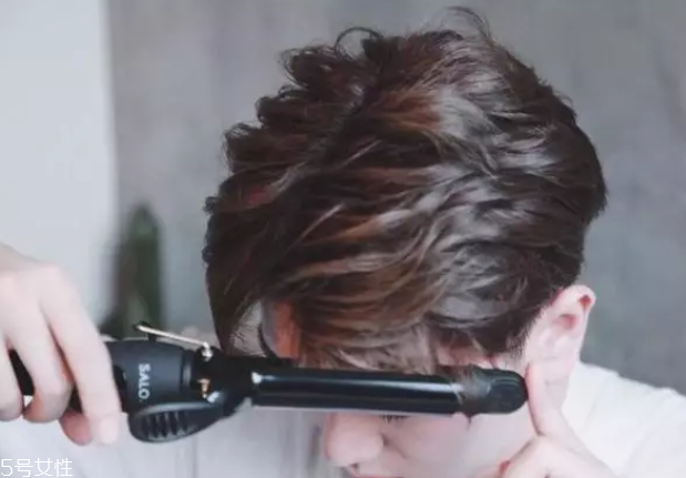 女生最喜歡男生什么發(fā)型 第5款經(jīng)典不敗男人味 女生最喜歡男生什么發(fā)型 第5款經(jīng)典不敗男人味