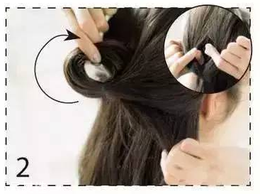 卷發(fā)扎什么發(fā)型好看 長卷發(fā)扎法教程 卷發(fā)扎什么發(fā)型好看 長卷發(fā)扎法教程