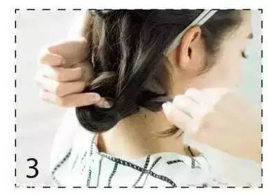 卷發(fā)扎什么發(fā)型好看 長卷發(fā)扎法教程 卷發(fā)扎什么發(fā)型好看 長卷發(fā)扎法教程