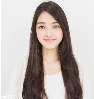 卷發(fā)扎什么發(fā)型好看 長卷發(fā)扎法教程 卷發(fā)扎什么發(fā)型好看 長卷發(fā)扎法教程