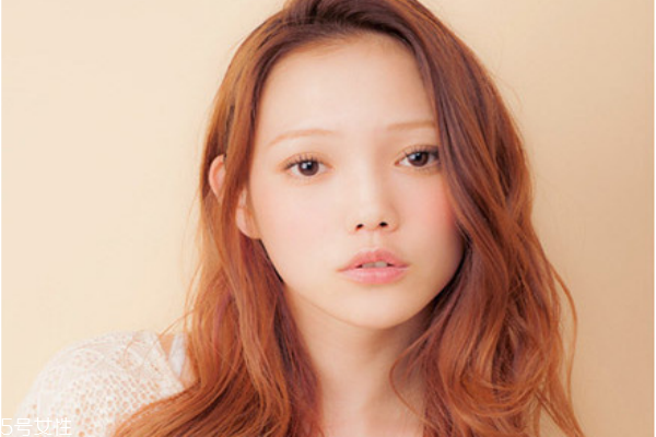 好看的韓國(guó)女生卷發(fā)發(fā)型 韓式長(zhǎng)卷發(fā)發(fā)型圖片 好看的韓國(guó)女生卷發(fā)發(fā)型 韓式長(zhǎng)卷發(fā)發(fā)型圖片