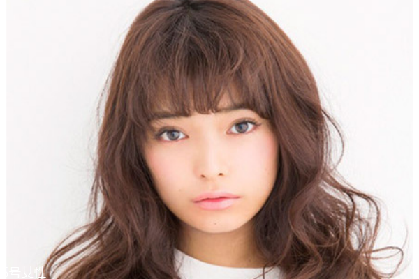 好看的韓國(guó)女生卷發(fā)發(fā)型 韓式長(zhǎng)卷發(fā)發(fā)型圖片 好看的韓國(guó)女生卷發(fā)發(fā)型 韓式長(zhǎng)卷發(fā)發(fā)型圖片