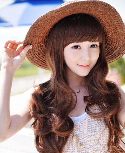 好看的韓國女生卷發(fā)發(fā)型 韓式長卷發(fā)發(fā)型圖片 好看的韓國女生卷發(fā)發(fā)型 韓式長卷發(fā)發(fā)型圖片