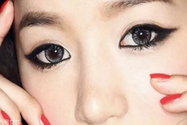 各種眼線畫(huà)法大集合，總有一種適合你