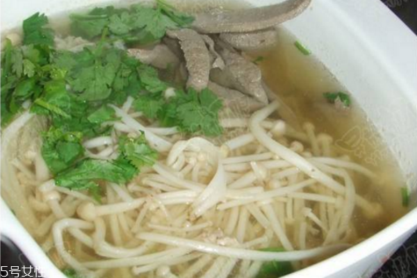 手腳冰涼缺什么 哪些人最易手冷腳冰 手腳冰涼缺什么 哪些人最易手冷腳冰