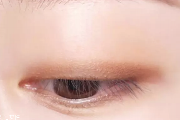 隱形眼線怎么畫 3步驟畫好隱形眼線 隱形眼線怎么畫 3步驟畫好隱形眼線