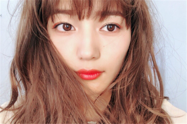 泡泡染發(fā)劑的缺點(diǎn) 2種人千萬不能用 泡泡染發(fā)劑的缺點(diǎn) 2種人千萬不能用