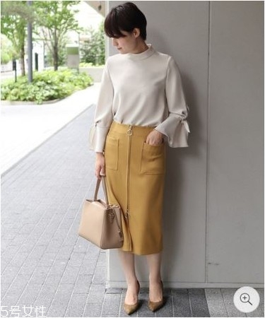 半身長裙配什么上衣 半身長裙上衣搭配圖片 半身長裙配什么上衣 半身長裙上衣搭配圖片