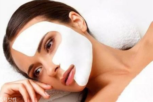 冬天皮膚干燥用什么護(hù)膚品好 冬季保濕護(hù)膚品排行榜 冬天皮膚干燥用什么護(hù)膚品好 冬季保濕護(hù)膚品排行榜