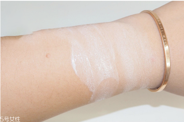 oneday身體乳怎么樣 一抹就白的美白身體乳 oneday身體乳怎么樣 一抹就白的美白身體乳