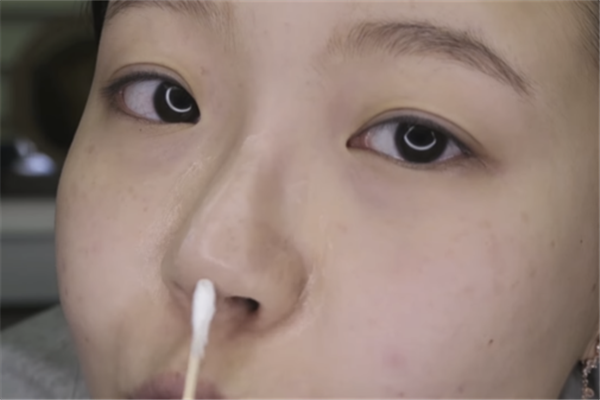 凡士林去黑頭方法 省錢又不傷皮膚 凡士林去黑頭方法 省錢又不傷皮膚