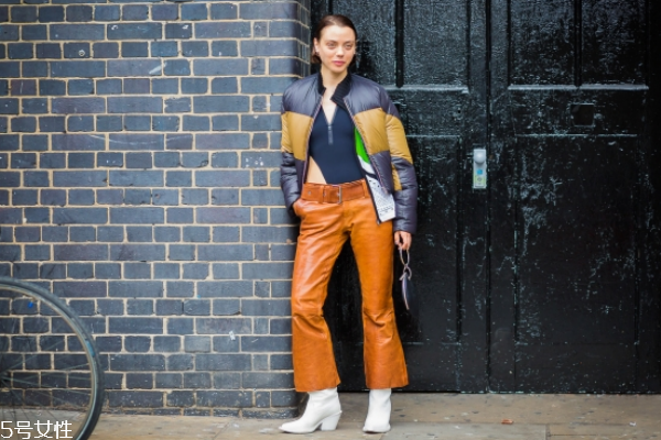 白色短靴搭配 教你成為冬天最美的仙女 白色短靴搭配 教你成為冬天最美的仙女