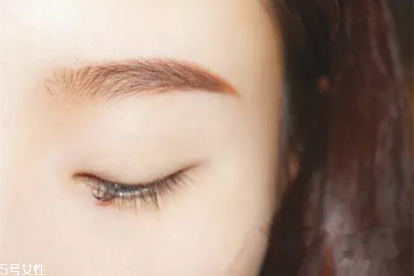 眉筆成分對(duì)身體有害嗎 懶人畫眉法