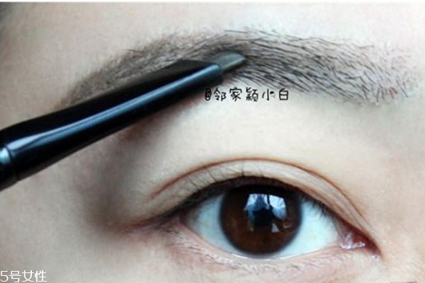 權志龍眉毛怎么化 權志龍眉毛畫法教程