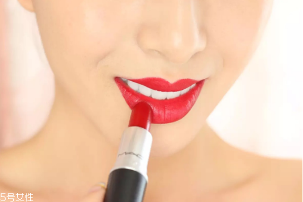 復(fù)古口紅有哪些牌子 復(fù)古口紅色號(hào)推薦 復(fù)古口紅有哪些牌子 復(fù)古口紅色號(hào)推薦