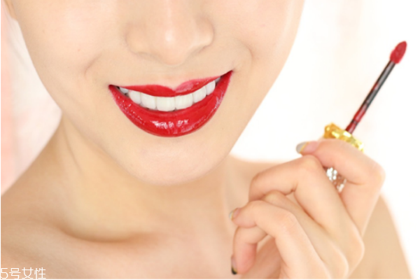 復(fù)古口紅有哪些牌子 復(fù)古口紅色號(hào)推薦 復(fù)古口紅有哪些牌子 復(fù)古口紅色號(hào)推薦