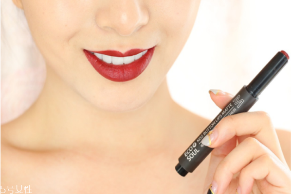 復(fù)古口紅有哪些牌子 復(fù)古口紅色號(hào)推薦 復(fù)古口紅有哪些牌子 復(fù)古口紅色號(hào)推薦