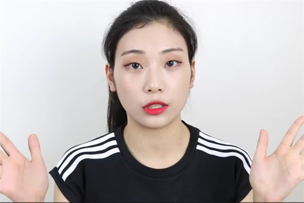 川字腹肌怎么練 每天5分鐘1周就有效 川字腹肌怎么練 每天5分鐘1周就有效