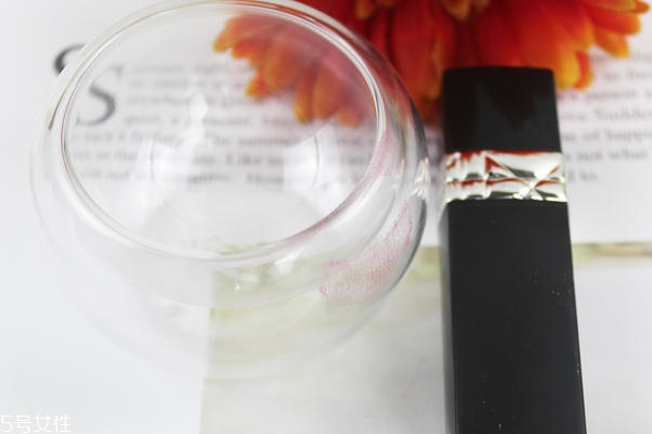 迪奧999口紅沾杯嗎 迪奧999口紅評測 迪奧999口紅沾杯嗎 迪奧999口紅評測