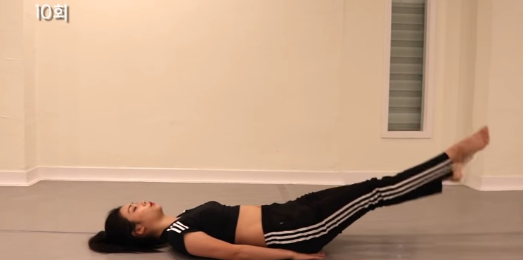 川字腹肌怎么練 每天5分鐘1周就有效 川字腹肌怎么練 每天5分鐘1周就有效