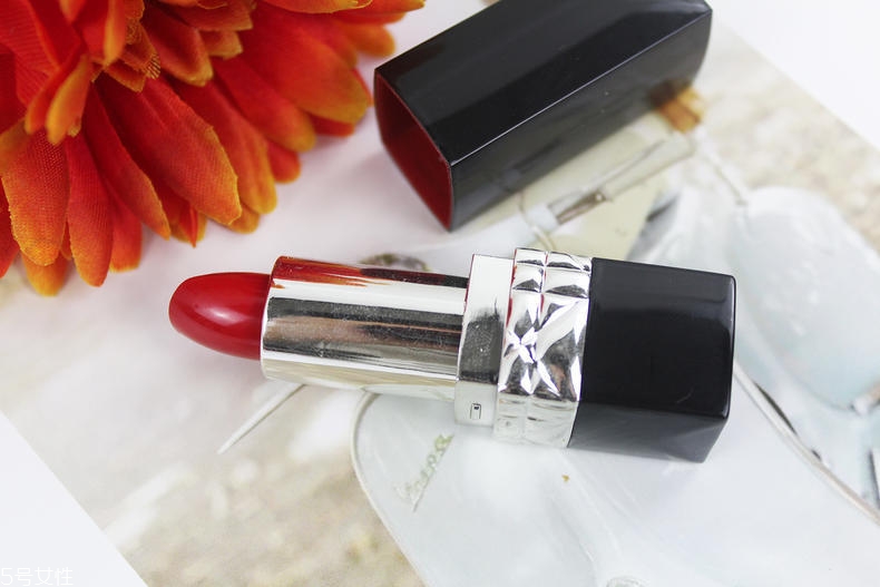 迪奧999口紅沾杯嗎 迪奧999口紅評測 迪奧999口紅沾杯嗎 迪奧999口紅評測