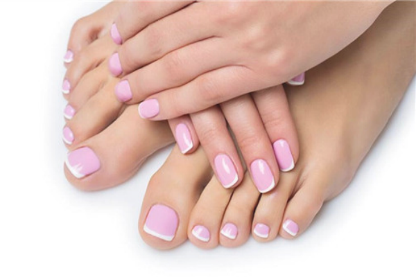 冬天腳后跟開(kāi)裂怎么辦 冬天腳開(kāi)口子這樣做 冬天腳后跟開(kāi)裂怎么辦 冬天腳開(kāi)口子這樣做